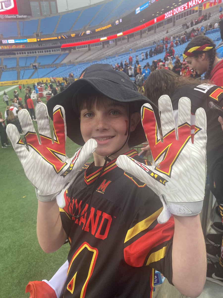mkthomas98's tweet photo. @bebrade02 thanks for making this 10 year olds day!  Congratulations on the win! https://t.co/K228vsPZSL