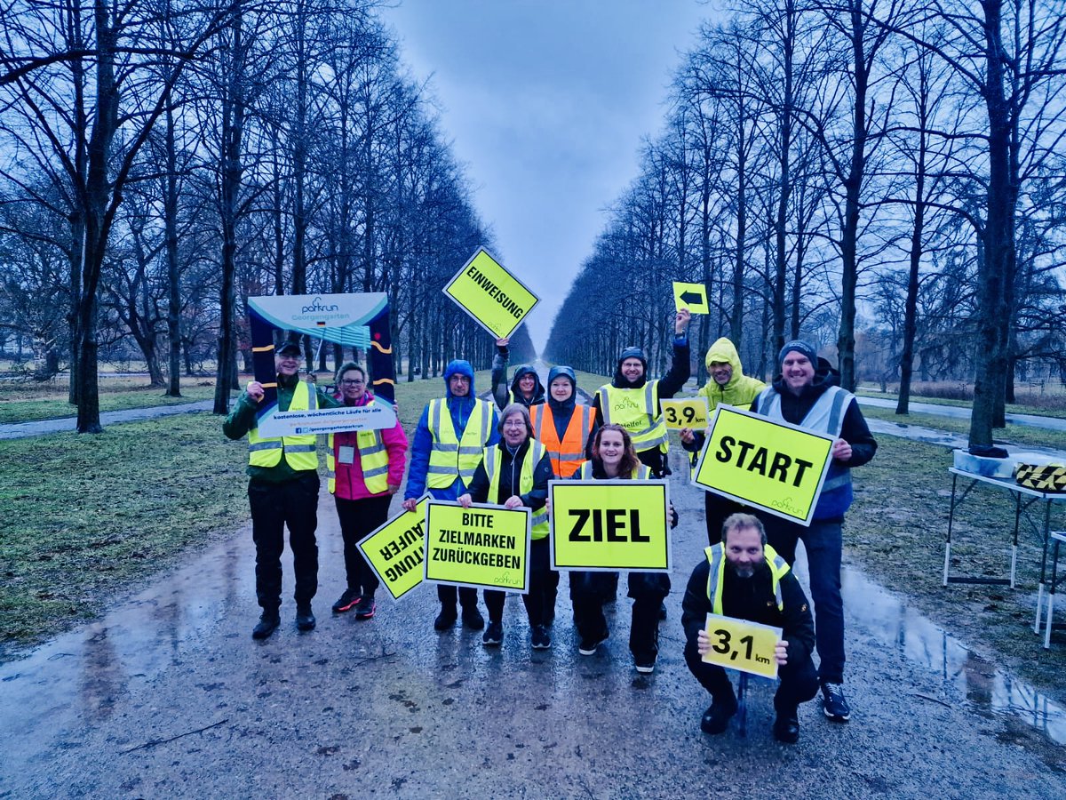 georgengartenpr's tweet photo. #georgengarten #parkrun #hannover
#️⃣ 195
🗓 31.12.2022 🥳🎉
🏁 40 parkrunner
🆕 1 first timers
⏱ 1 new PBs
🦸 13 volunteers 🦺
🌳🏃‍♀️🏃‍♂️🌳
#loveparkrun #liebeparkrun https://t.co/lQSTWJWQR8