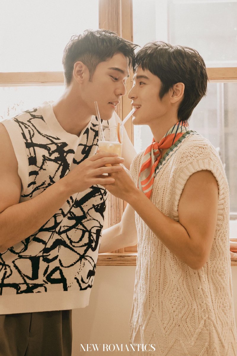 RjHtcp's tweet photo. #MyToothYourLove #我的牙想你 
Alex Chou X Michael Chang
Magazine cover
cr. NEWROMANTICS
#AlexRJ 
#AlexChou 
#MichaelFongHao 
#boysloveasian 
#boysloveseries 
#BoysLove 
#bldrama #couple #blcouple #bl
#cutecouple #Together https://t.co/m72J8Xvbxx