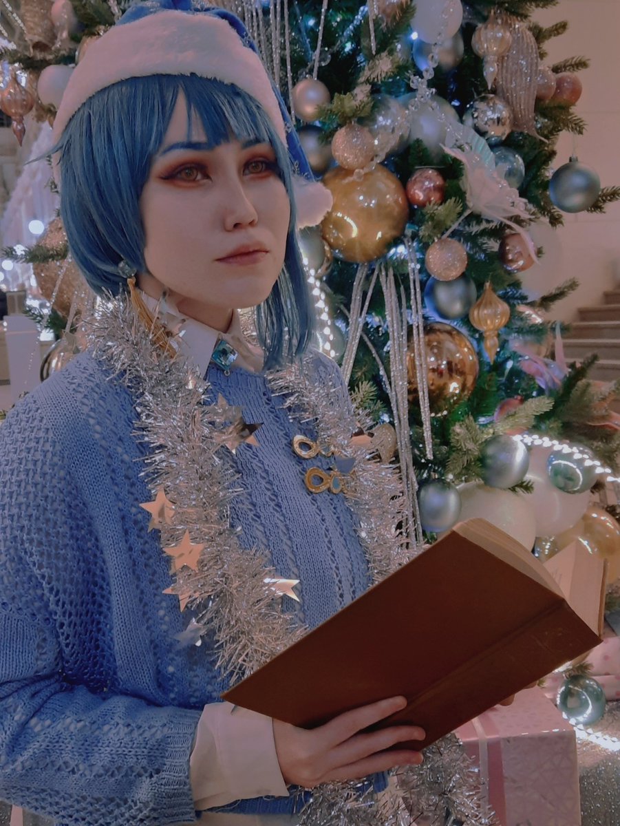 neoleonixis's tweet photo. ✨🎄✨🎄✨🎄✨🎄✨🎄✨ 

The new year is like a blank book, the pen is in your hands, it is your chance to write a beautiful story for yourself!

Happy New Year! 

✨🎄✨🎄✨🎄✨🎄✨🎄✨ https://t.co/G1fPHeiekb