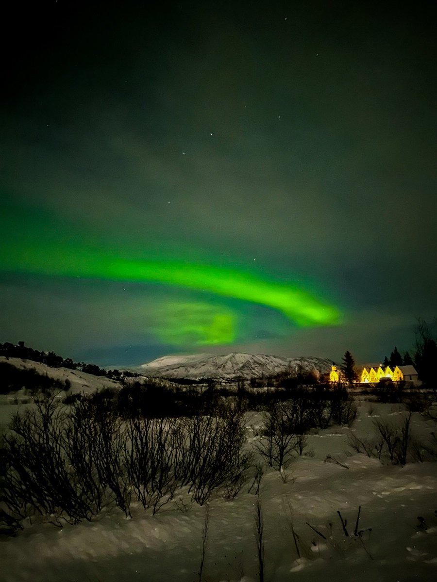 mattyowens_'s tweet image. -18 last night, literally froze searching for the northern lights but we got them😮‍💨