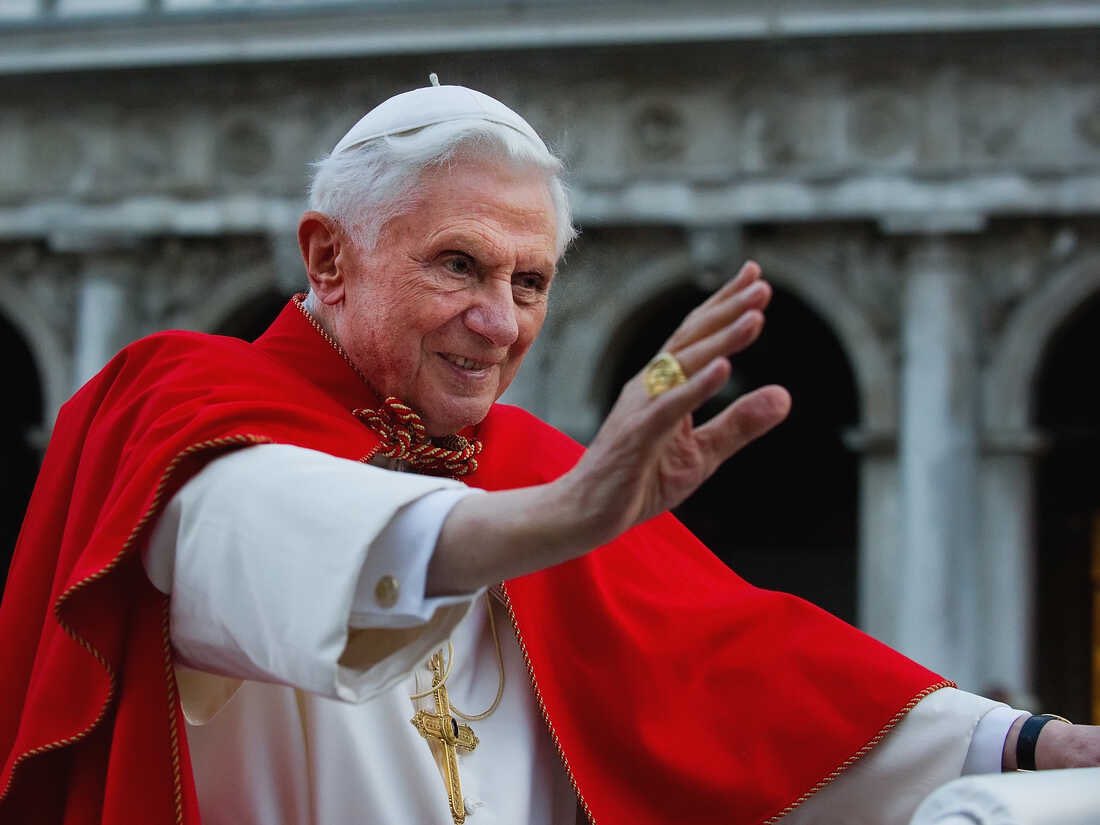 PopBase's tweet image. Pope Benedict XVI has died at the age of 95.