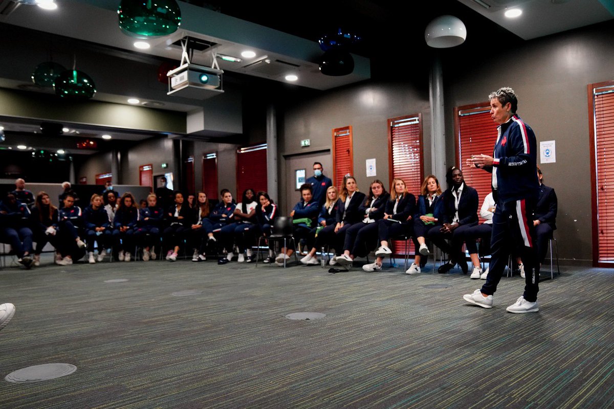 Annick Hayraud tweet media