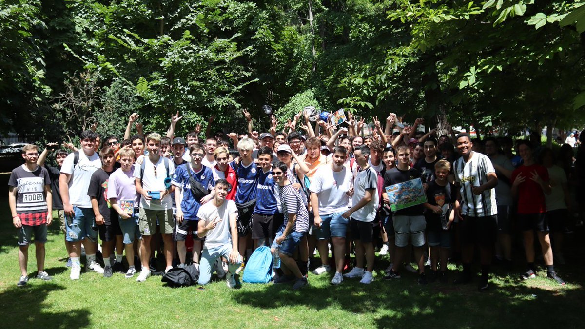 DextraG07's tweet photo. Antes de continuar con el último día del año daros las gracias infinitas por este año, ha sido espectacular y seguiremos trabajando duro para ser el doble en 2023.

Os quiero ❤️ https://t.co/ymPaN8jFqq