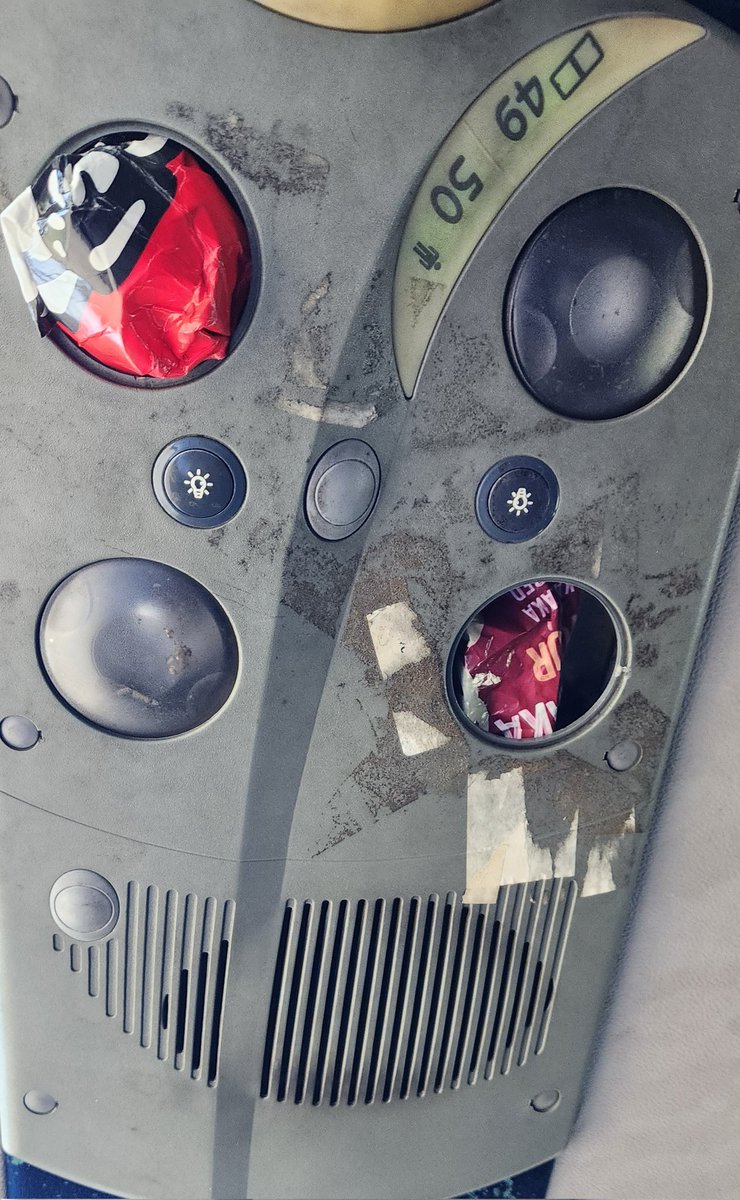 mantakana's tweet image. @CTK_Travel What a terrible encounter with cockroaches and piles of dirt on a return leg of my trip booked through you with #Prasa #Autopax #Translux. cc @MbalulaFikile