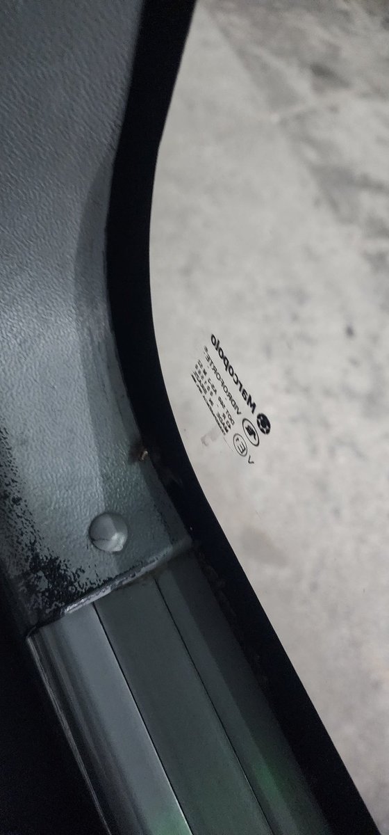 mantakana's tweet image. @CTK_Travel What a terrible encounter with cockroaches and piles of dirt on a return leg of my trip booked through you with #Prasa #Autopax #Translux. cc @MbalulaFikile