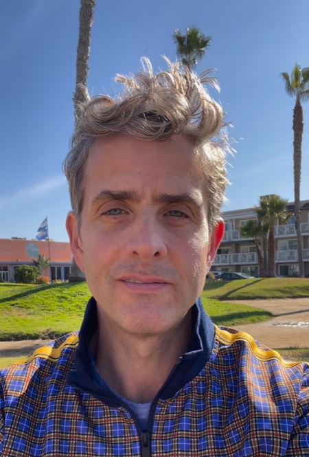 Happy milestone 50th birthday today - December 31 - to Joey McIntyre (New Kids On The Block) 
