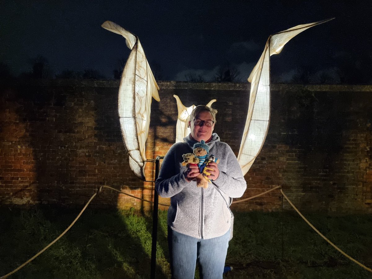 Yesterday, we took our humans and our friend, Jack, to visit the light show at Hampton Court Palace. We had lots of fun and enjoyed playing. Jack liked the unicorns best. We liked climbing on the big bowl of fruit, and getting Mrs Human (@SallyRush13) to pose with the griffins!