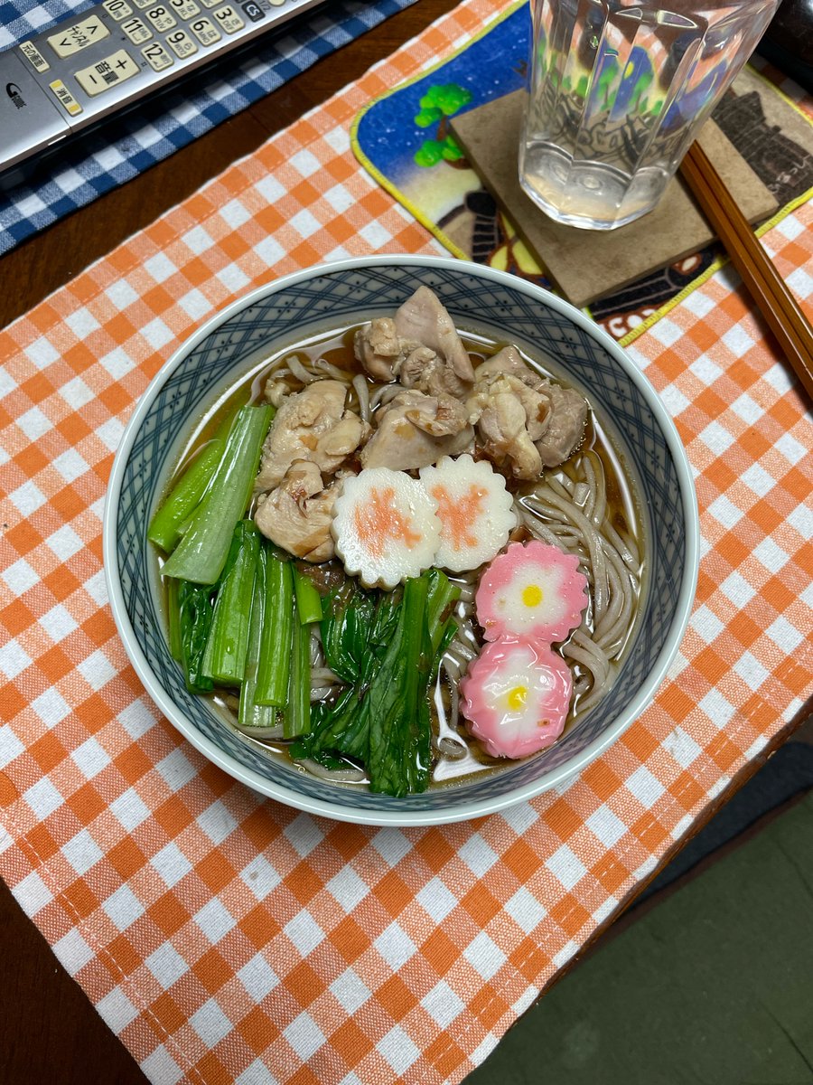TomAsakawa's tweet photo. 年越しそば https://t.co/IYkP0ykhp1