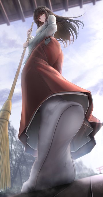 「あはは……。寒そうなカッコしてたから、ソコで暖めてあげるね……」 