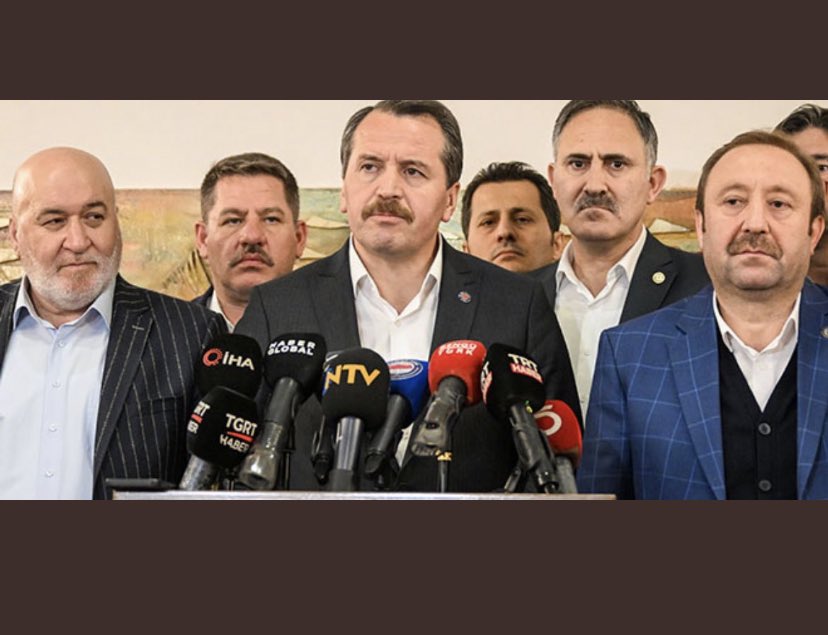 DGSOzlem's tweet photo. Hakkını verelim iyi besledik bu gereksizleri 
Yemedik yedirdik Audi lerde gezdirdik mangal partilerine gönderdik 
Bunların bu hale gelmesinde katkısı olan herkesi Allah'a havale ediyorum 
#MemurunBeklentisi https://t.co/wi6ntuRhdy