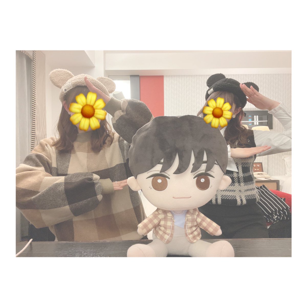 __s_aaa_'s tweet photo. 2022年は幸輝くん、8LOOMに出会えて幸せでした👼🏻💖いっぱいの幸せありがとう！！ホミパリ外れて行けなかったから来年は幸輝くんのファンミに行くことが目標です💫ボイスぬいの幸輝くん、気づいたら片方の子は下まつ毛なくて残念やったけど、双子感が最高👍🏻

♡ @qpitdef  ♡ #山下幸輝 ♡ https://t.co/GSDHWOxAuK