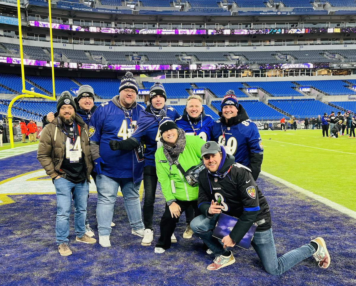 DutchRavensFlock tweet media