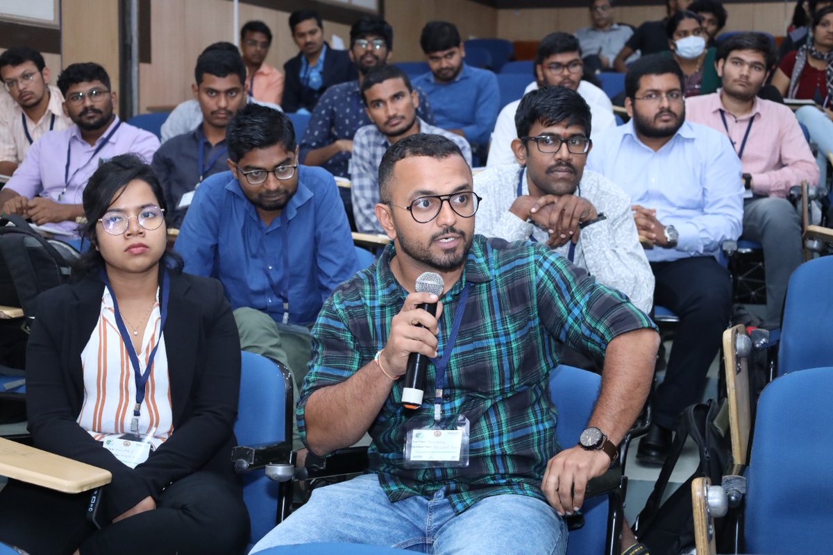 czeroc_IITM's tweet photo. CZC-GDC Bootcamp DAY-1 snapshots
Presentation by teams with GDC instructors in the 4 breakout rooms. There were different sessions on cultivating an entrepreneurial mindset,value of innovation, and selecting the appropriate market.
#czc #labtomarket #startup #cleantech #innovate https://t.co/kLEtB6JXq3