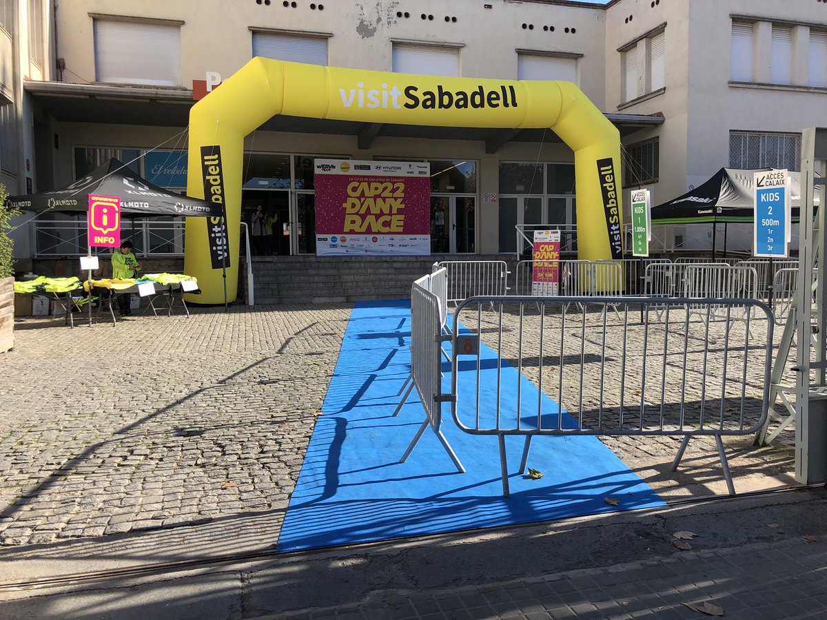 MIREU QUIN TINGLADO HEM MUNTAT 🔥

#Sabadell #SBD #capdanyrace #running #thelastrush #cursacapdanysabadell #capdanyrace #capdanyracesbd #sabadellcapital