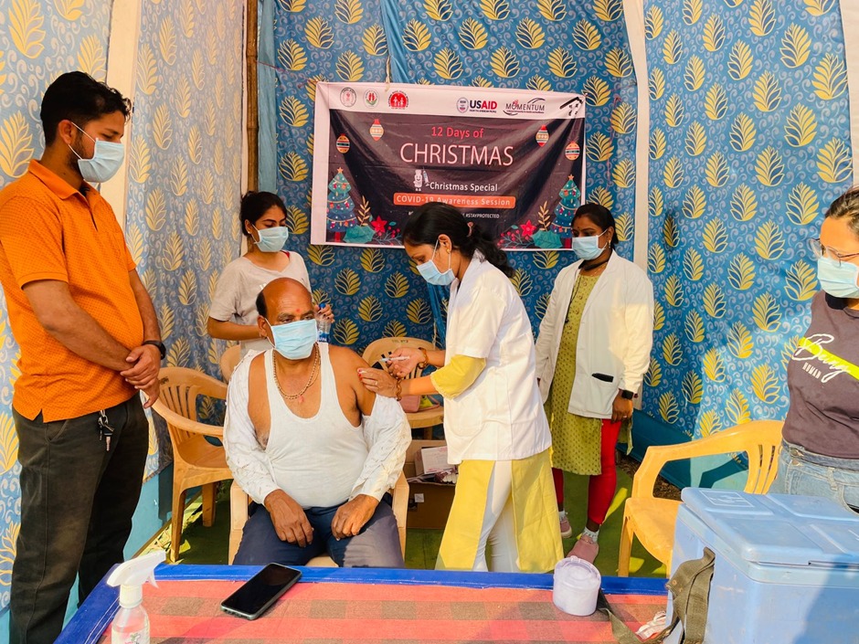 Samarthan_CDS's tweet photo. During the Christmas festival of 12 days, Engaged with the community &amp; celebrated, creating awareness &amp; conducted vaccination camps in 5 dist. for Christian &amp; other marginalized communities.
@USAID_MOMENTUM
@usaid_india
@JSIhealth
@Bhimsin30731522 https://t.co/W5xcfot9OZ