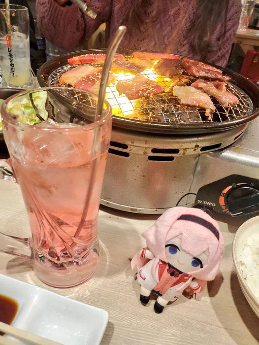 みなさま〜!(年末酒盛) 同級生の友達と忘年会きちゃ 