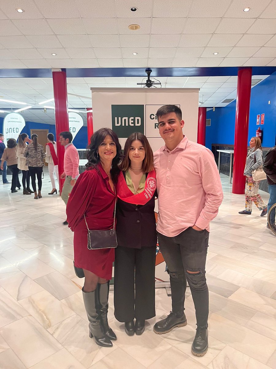 andreagcortes_'s tweet photo. Me quedo con los momentos en los que he sido feliz y con el proceso de evolución personal que he tenido.
A por el 2023 con ganas y siendo una persona totalmente diferente a la que empezó el 2022.
Por todo lo bueno que va a venir, por seguir creciendo personalmente ❤️‍🩹❤️‍🩹❤️‍🩹 https://t.co/t9a8rMVgoR