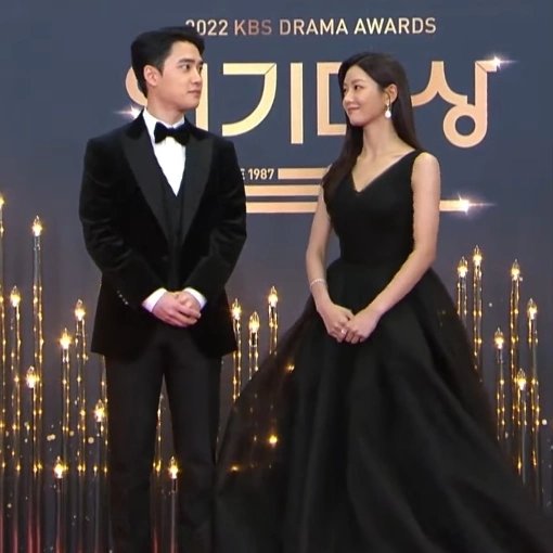 do_exo1230's tweet photo. #DohKyungSoo #kyungsoo #EXO #sehee
@weareoneEXO ❤️ https://t.co/anAbh9Z93o