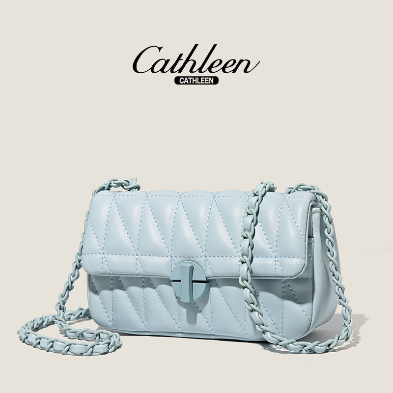 PiChal14's tweet photo. แจกกระเป๋า Cathleen รุ่นฮิตให้ผู้ติดตามใส่รับปีใหม่สวยๆ 1 ใบคั้บ.⁠｡⁠*⁠♡

กติกา : รี+ฟอล

ประกาศ 2 มค.นี้เยย https://t.co/wYrzJuOClV