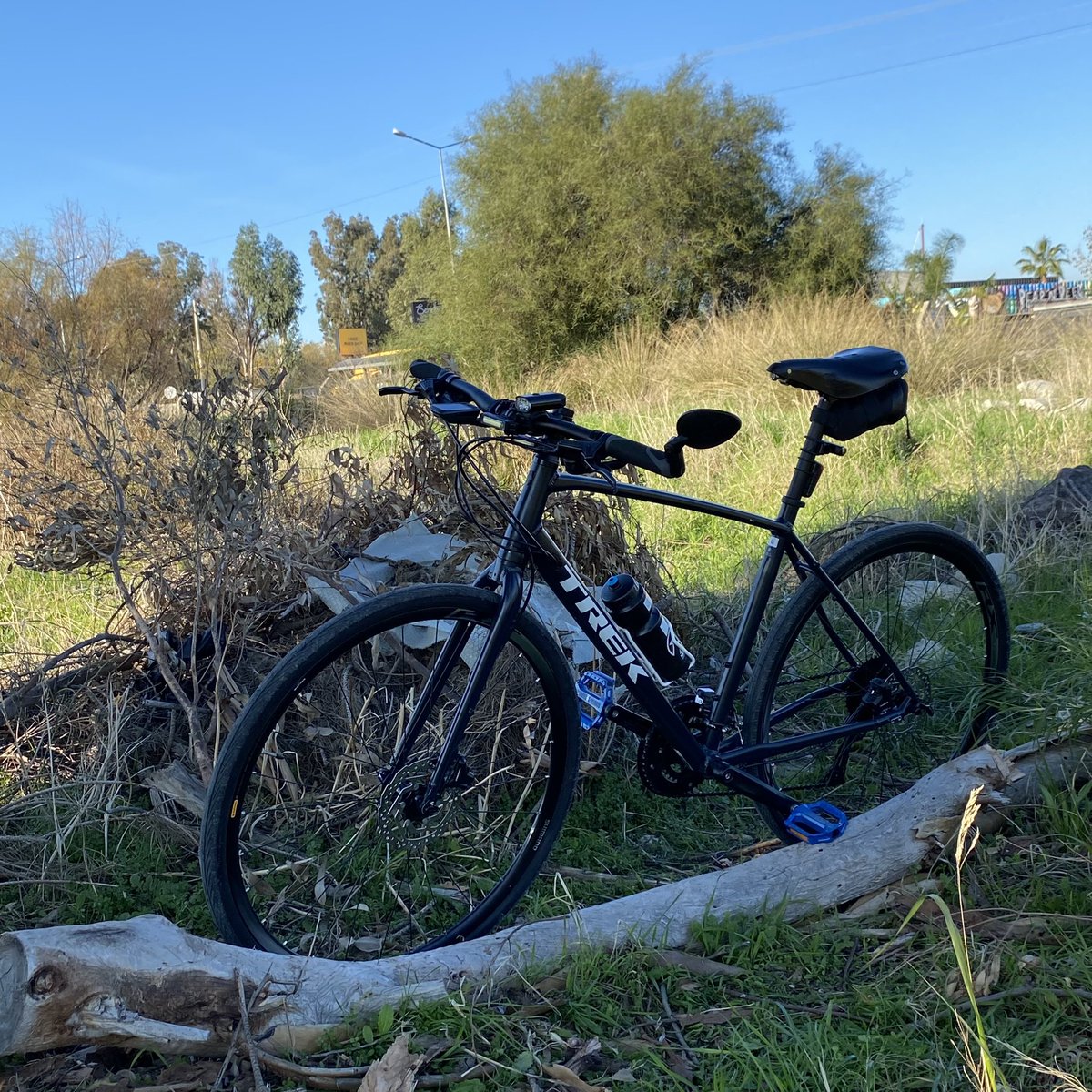 KeremAk69's tweet photo. Ride 27.12.22
#Trekbikes #Roadcycle #nature #streetphotography #photography #bikeride #objektifimden #Cyclinglife #cycling #bicicleta #ciclismo #bicycle #hunter #camping #fishing #outdoors https://t.co/Oaz5AHRb5O
