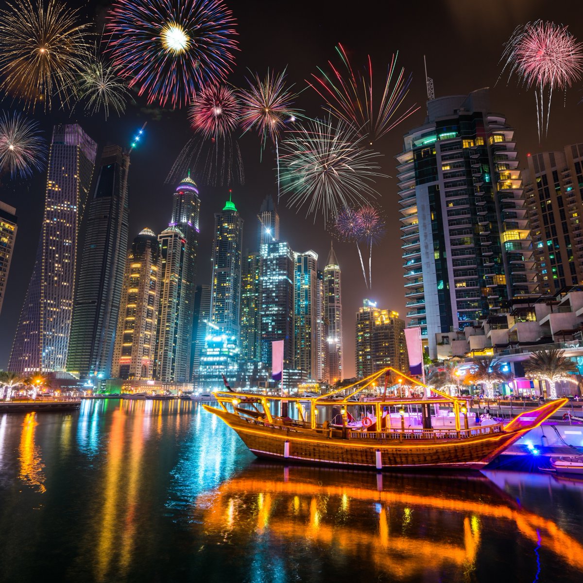 RoughGuides's tweet image. The best New Year celebrations around the world 🎆 do you agree?

🇦🇪 Dubai, UAE
🇭🇰 Hong Kong, China
🇬🇧 London, England
🇺🇸 San Francisco, USA
🇦🇺 Sydney, Australia

Happy New Year one and all, we hope you're celebrating in style and can't wait to travel with you in 2023! 🧡