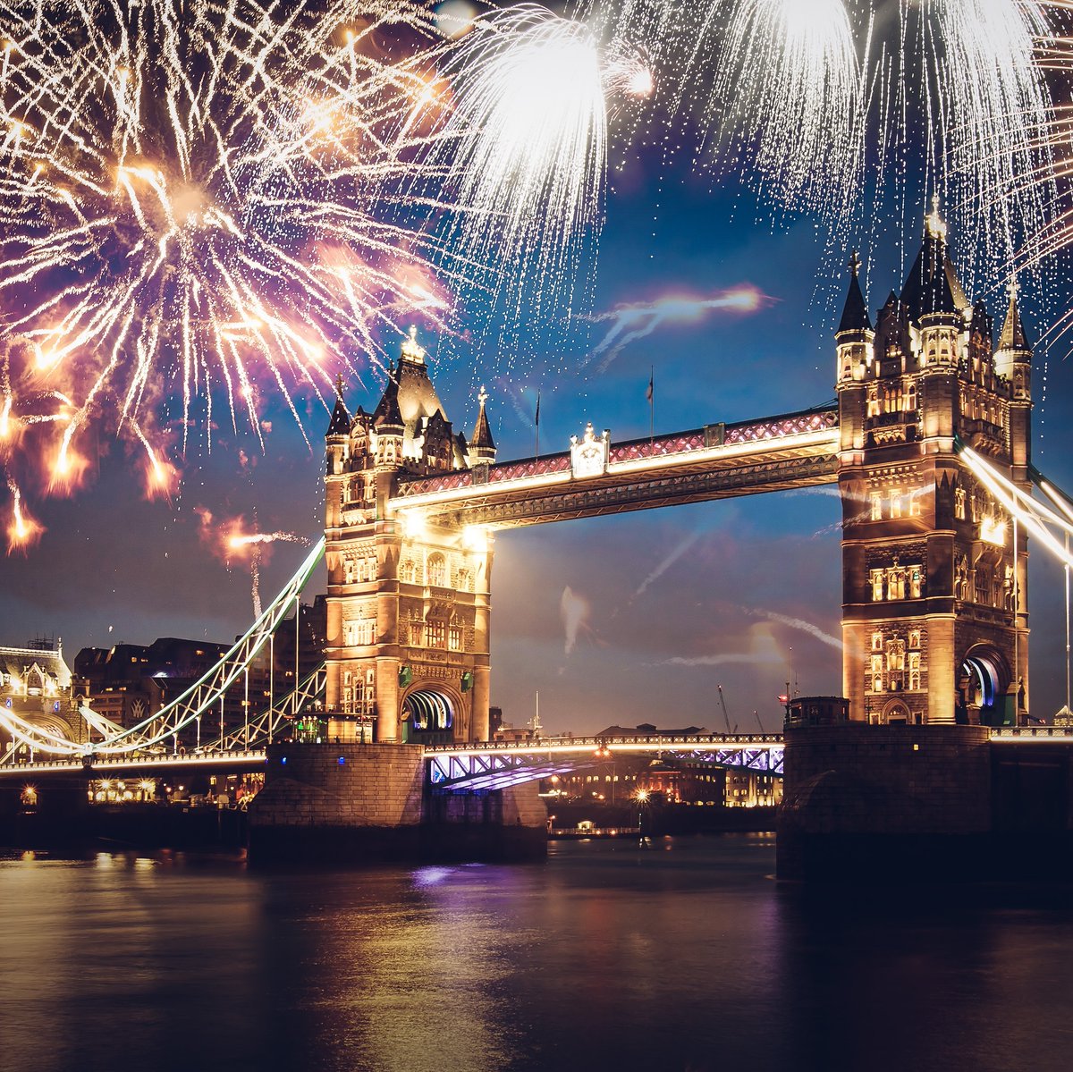 RoughGuides's tweet image. The best New Year celebrations around the world 🎆 do you agree?

🇦🇪 Dubai, UAE
🇭🇰 Hong Kong, China
🇬🇧 London, England
🇺🇸 San Francisco, USA
🇦🇺 Sydney, Australia

Happy New Year one and all, we hope you're celebrating in style and can't wait to travel with you in 2023! 🧡