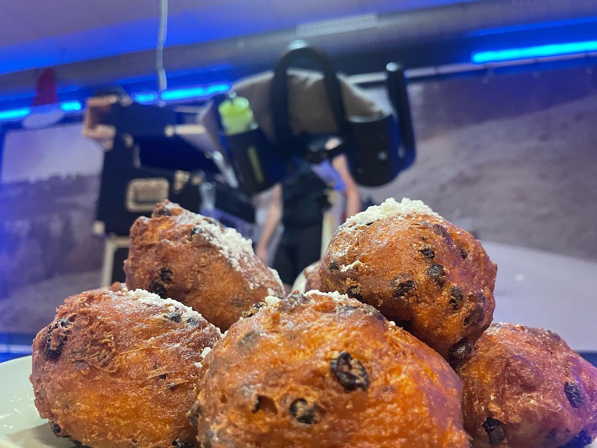 BerryBeing's tweet image. Laatste spinningles van het jaar @totalfitwehl 125x in 2022. Afsluiting met #oliebollen. Mooie jaarwisseling en een sportief 2023, voor mezelf als hoogte punt deelname aan Bergh in het Zadel.

donaties.berghinhetzadel.nl/actie/berry-ev…