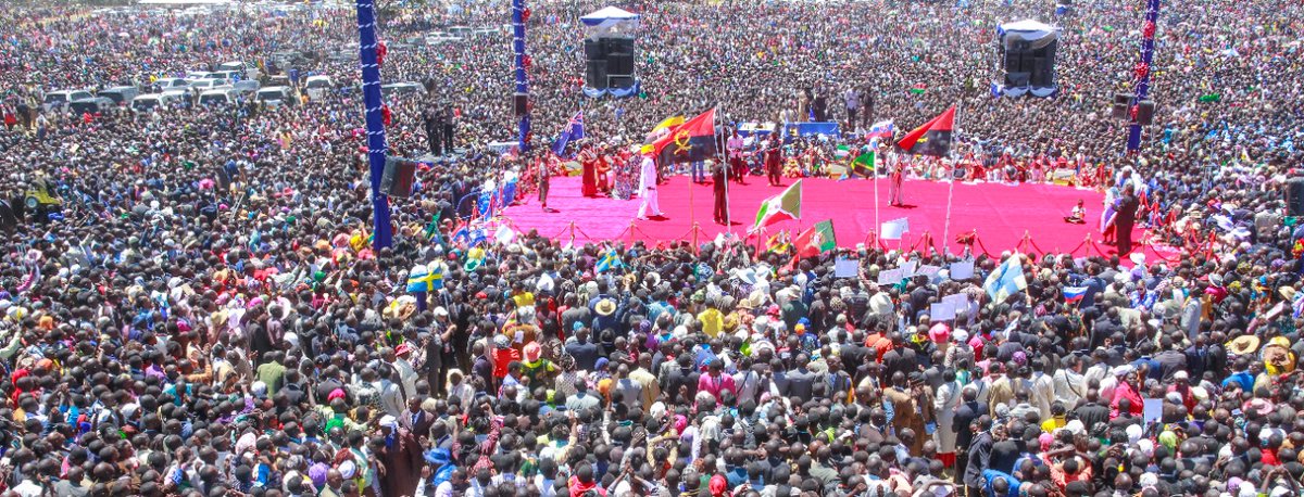 realbelivgideon's tweet photo. The shadow of the LORD  has touched the DEAF and their ears have popped open,
this is when they lined up and the Mega Prophets of Yahweh passed along near them.
What narrative is this in the house now?The Messiah must be near.

#Menengai5Day2
THE DEAF HAVE HEARD.
Miracles ablaze https://t.co/hG6jtorpiS