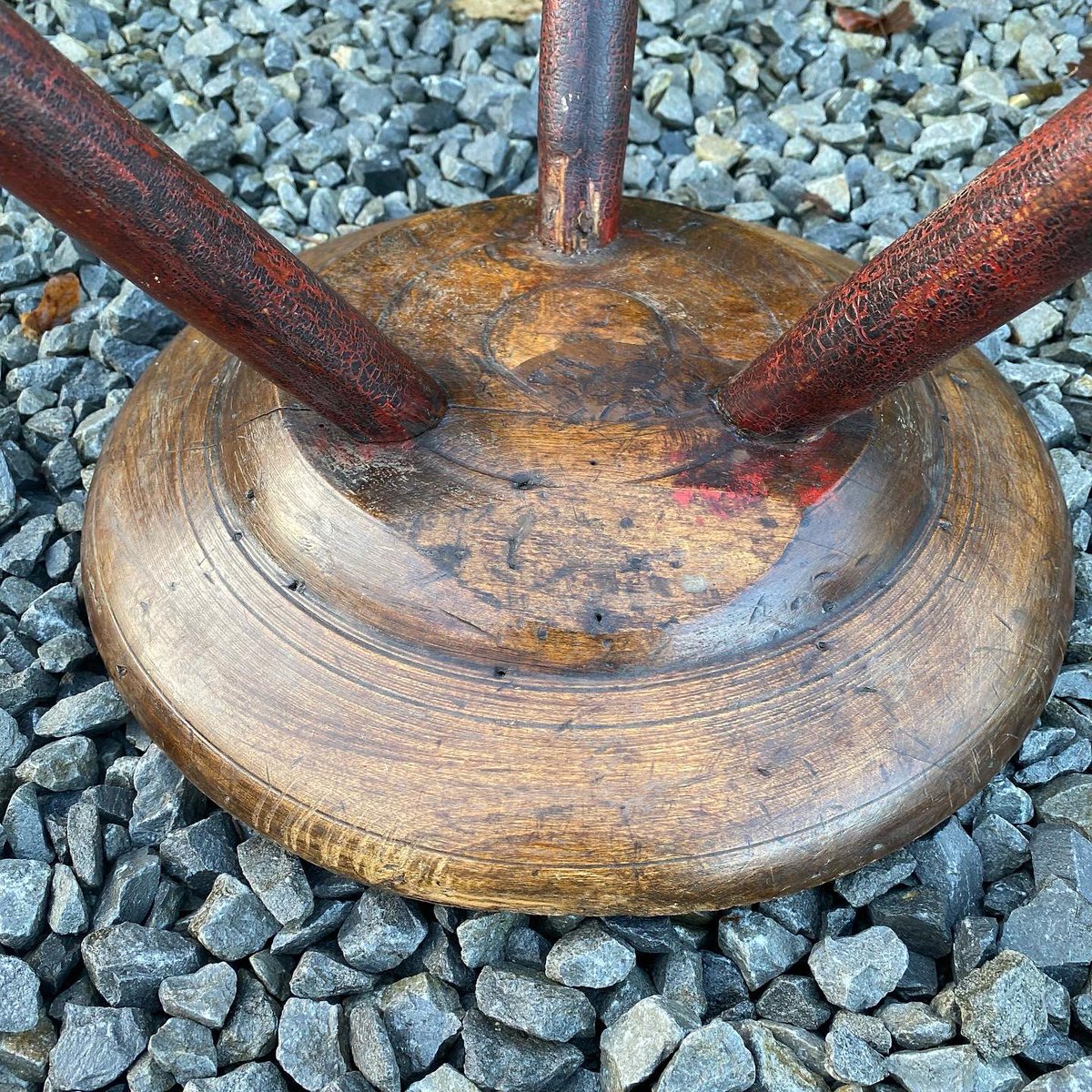 WelshVernacular's tweet photo. 🔴SOLD
Two of the best Welsh cheese top dairy stools we have seen in years.
These turners stools have always been highly prized amongst collectors and country antiques admirers.  Featuring superb thick sycamore dishes tops supported on simple turned ash legs these rare examples - https://t.co/oIUQqeOT14