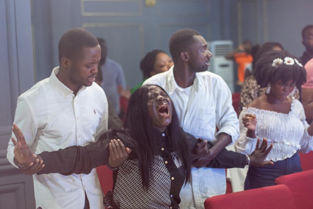 jitmc_MT's tweet photo. ...See you at 7 pm sharp this evening. God bless you..4/4
#Prophetic #AnointingService #AngelicVisitation #BishopDagHewardMills #TsalachNight https://t.co/l22xbEyXfq