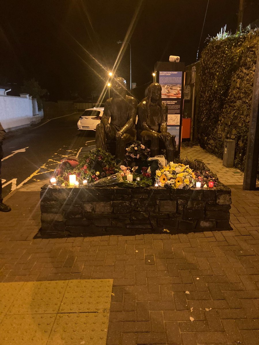 Another solemn moment in Belturbet on Wednesday, church bells rang at 10.28pm, priests gave blessing, candles placed on monument in memory of Geraldine O’Reilly and Patrick Stanley tragically taken from their families in deplorable bombing at that time 50 years ago. @theanglocelt