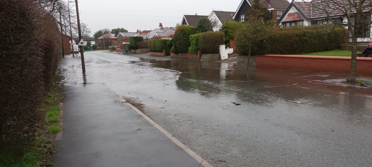 InvisibleElf's tweet photo. @LancashireCC This is still flooding every time it rains. First reported over 3 months ago!
Rang your emergency number, but you’re closed. 
Reported to the police &amp; fire service as this is a hazard to motorists and extreme danger to pedestrians 
Disgraceful https://t.co/WVIZQh8Gv8