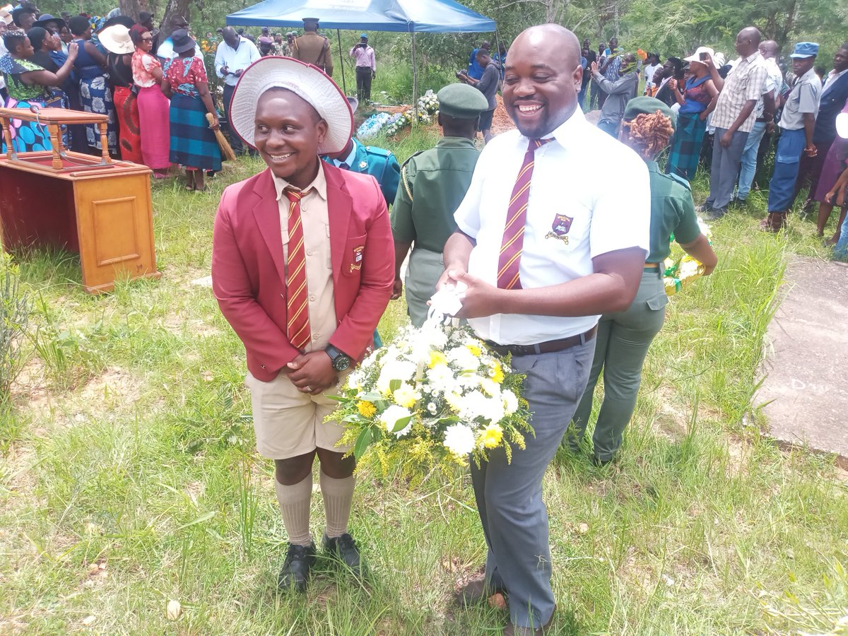 MaryMliswa's tweet photo. Today, the former students of Nemakonde High School, paid last respects to their former Head and Hero Cde Michael Musiiwa Shambare at the Chinhoyi Provincial Heroes Acre. President Mnangagwa conferred Provincial Hero Status on the late illustrious Educationist. https://t.co/DYfkhpH422