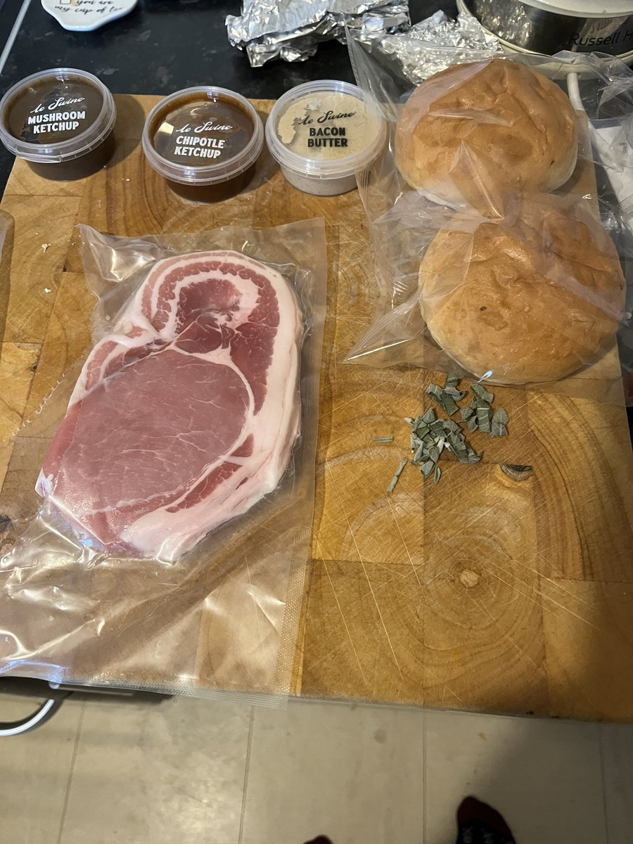 Sam Redfern tweet media