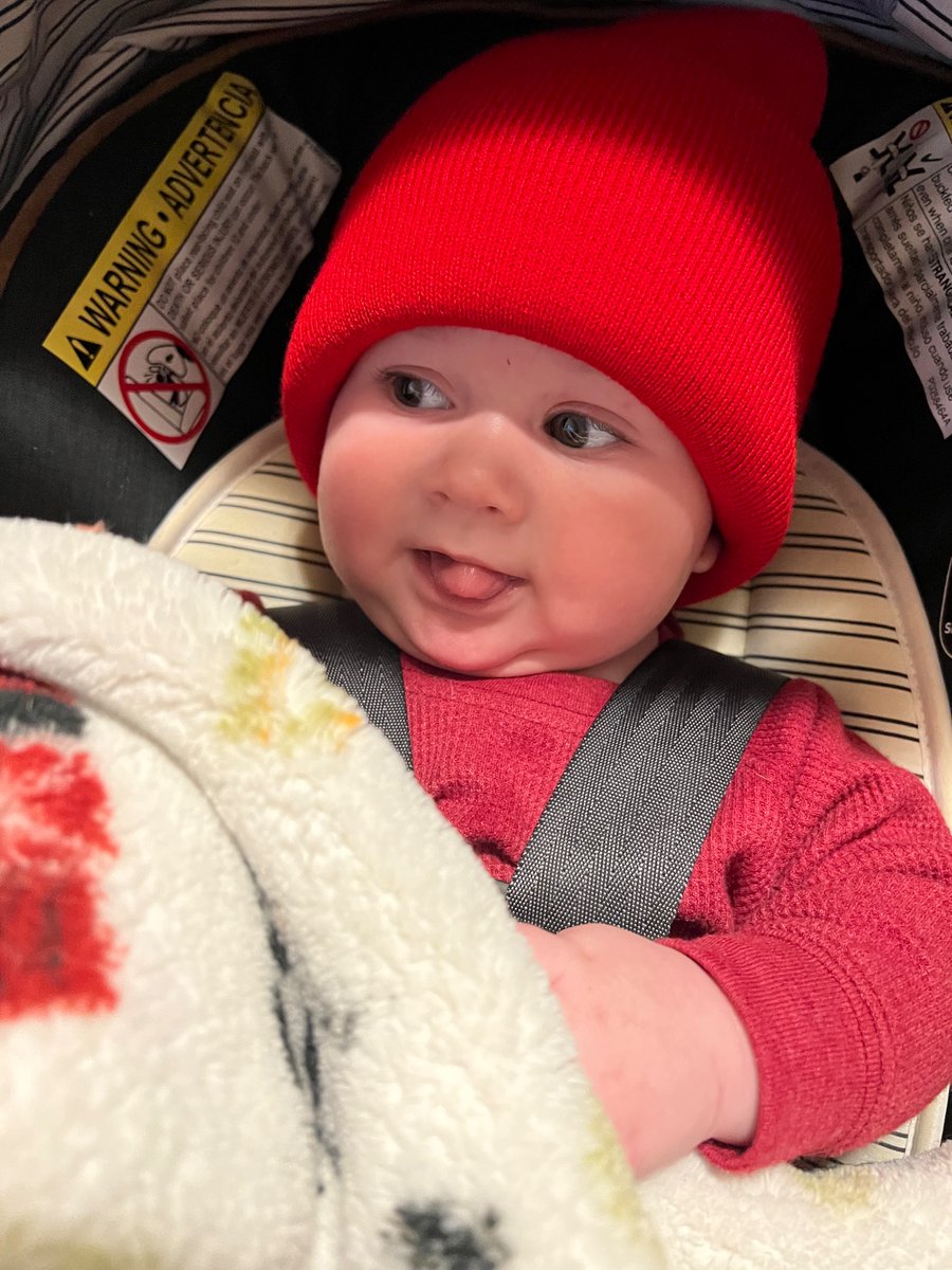 Kristennbeck_'s tweet photo. Oh just blessing the timeline with the most beautiful and funniest baby ever ❤️❤️😭 https://t.co/f1vG1IRC51