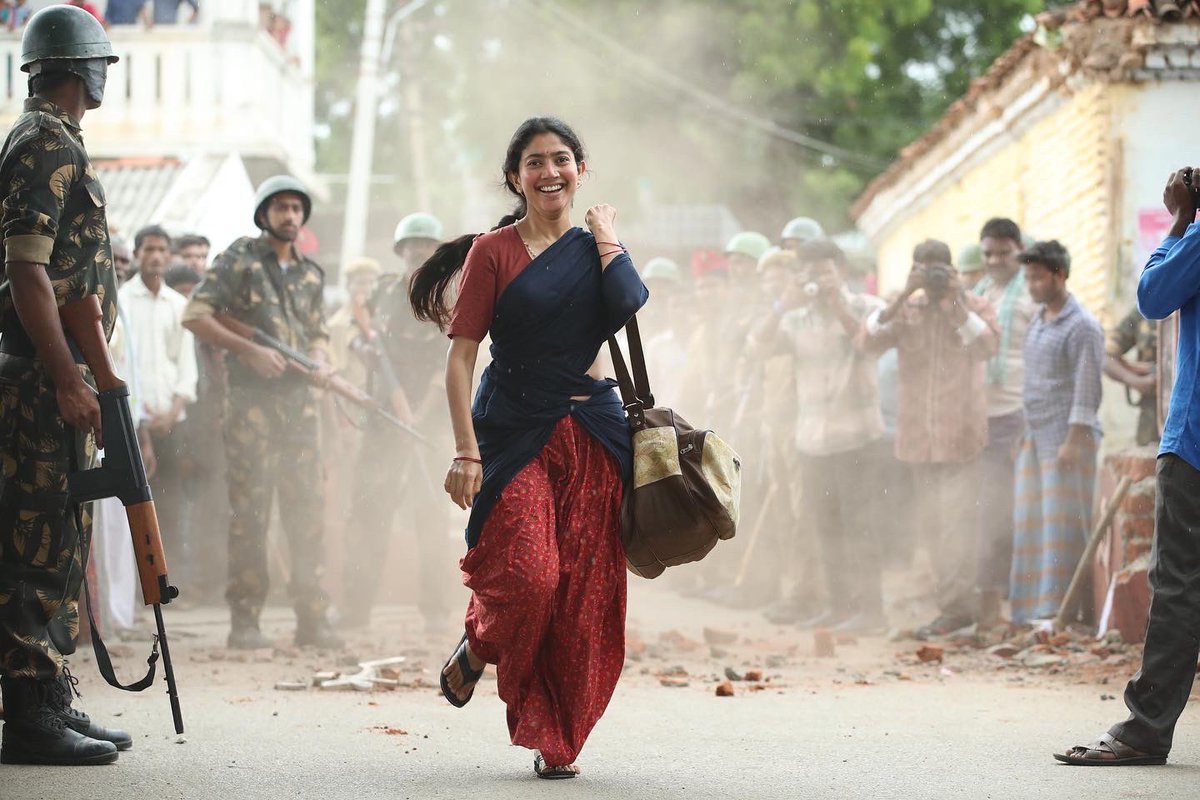 PallaviDhf's tweet photo. Gargi &amp; Virata Parvam - 2022❤
@Sai_Pallavi92 👸
#SaiPallavi https://t.co/k4mbiPO9D4