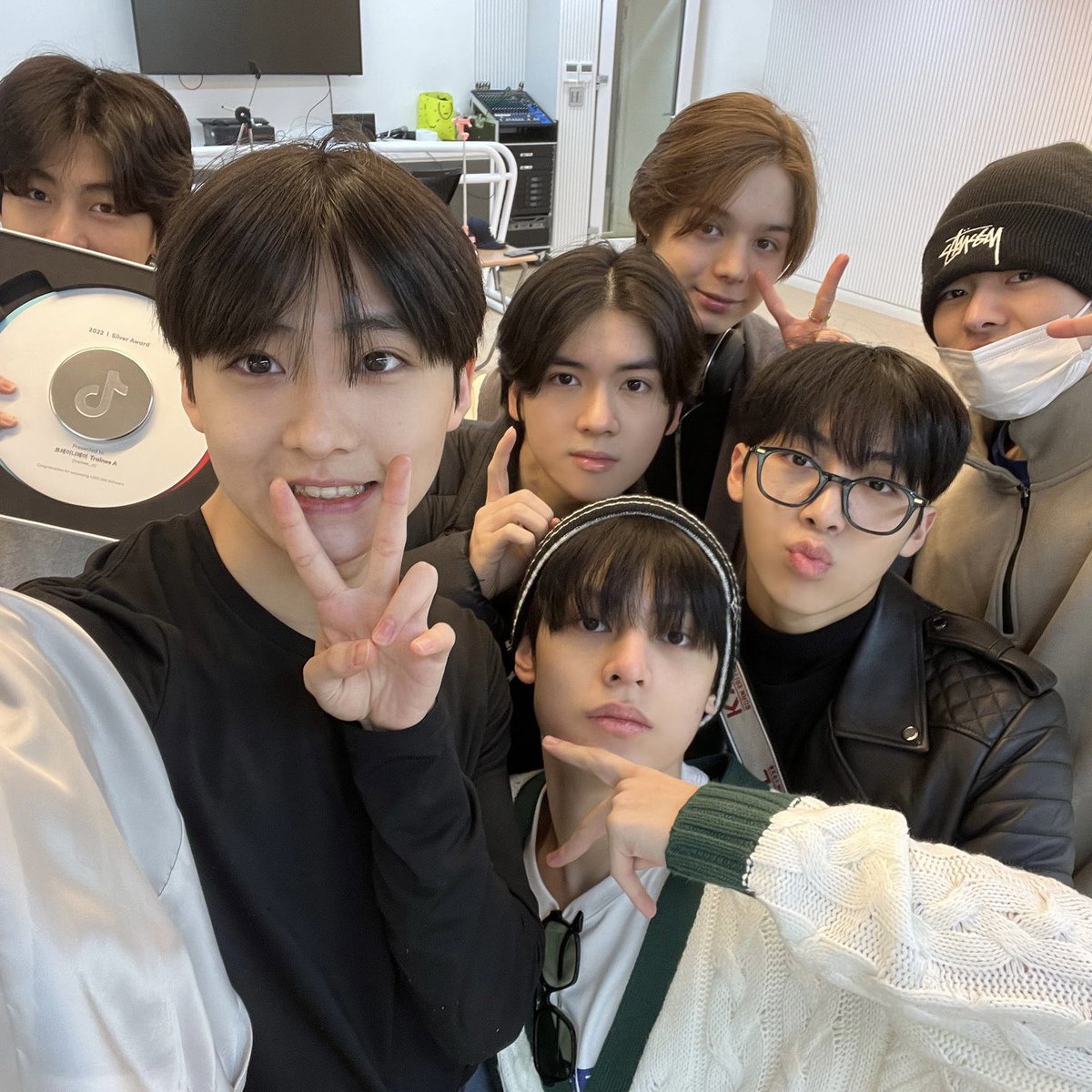 lee5an8won's tweet photo. https://t.co/REPMrfFGoM