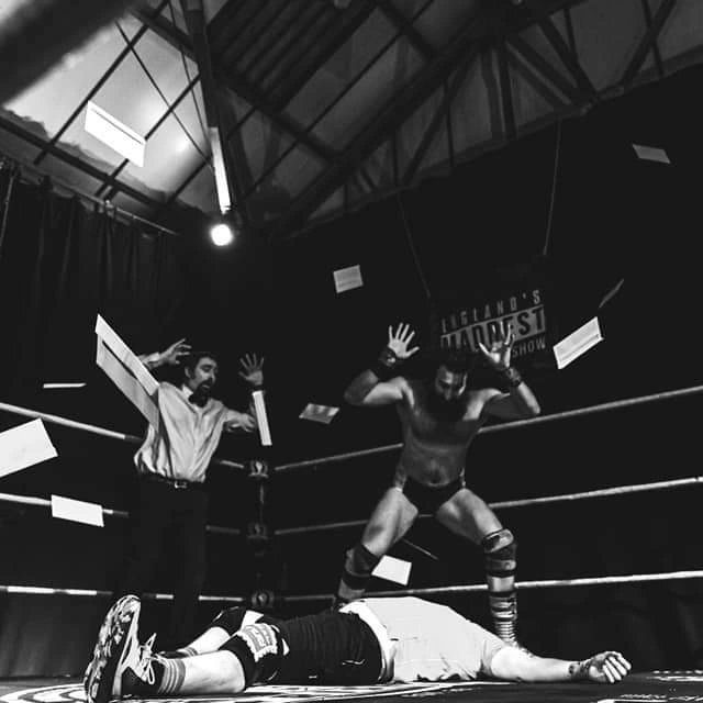 Referee Lee Thomas tweet media