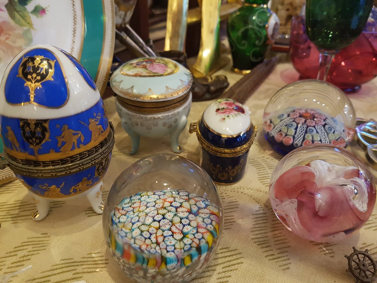 angleseyantique's tweet photo. "Cabinet of curiosities"
At Anglesey Antiques and interiors 31castle st Beaumaris Anglesey LL58 8AP Thanks Stephen. 
#anglesey #Beaumaris https://t.co/hiGYuW5odU