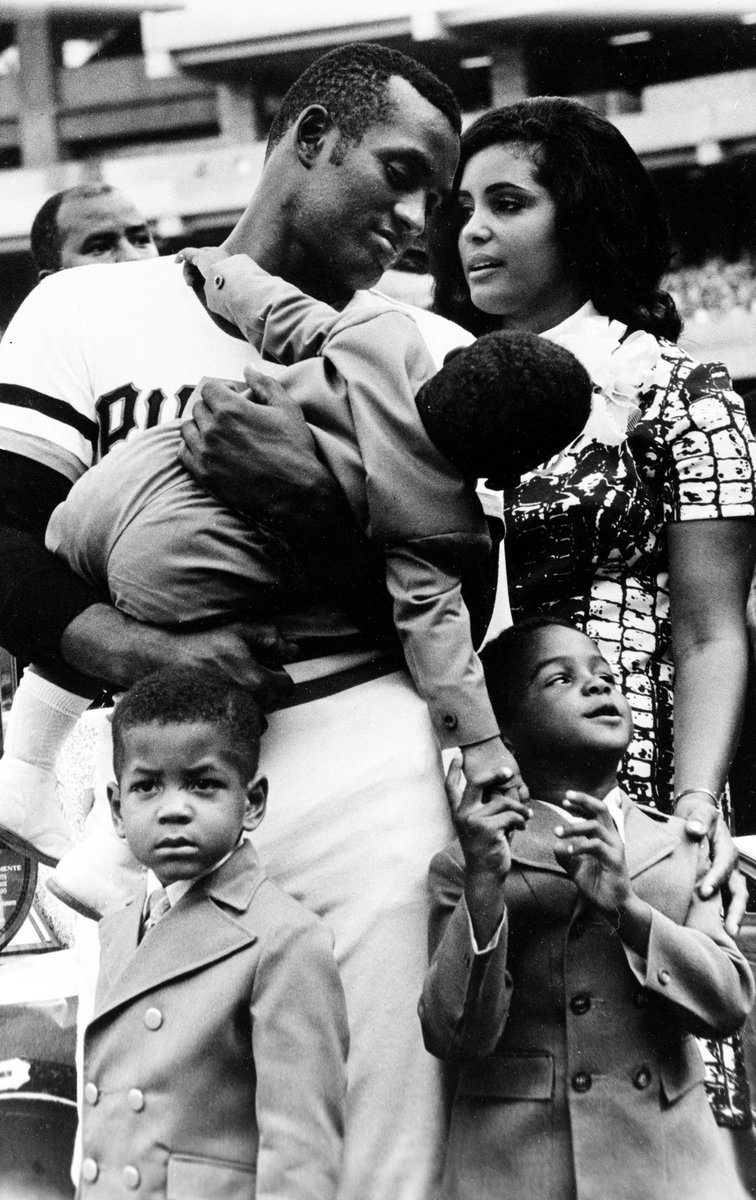 UnlockedBlack's tweet photo. On Dec. 31, 1972 Roberto Clemente passed away in a plane crash while traveling at great risk in response to urgent requests to deliver help to earthquake devastated Nicaragua https://t.co/ZrXdBw96CH