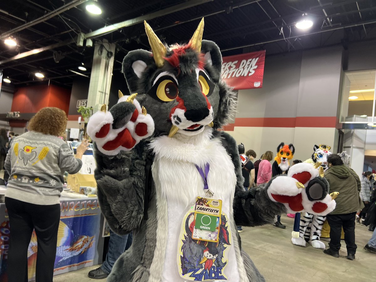 PawhTato's tweet photo. Hello! I’m T and welcome to my account!

She/Her
Fursuiter and Artist
Mixed/ BIPOC
Midwest Local
Maker @/SnarlsquadSuits!

Commission info and other socials below!
https://t.co/7Bt0x4pg60 https://t.co/UbgRHfOySj