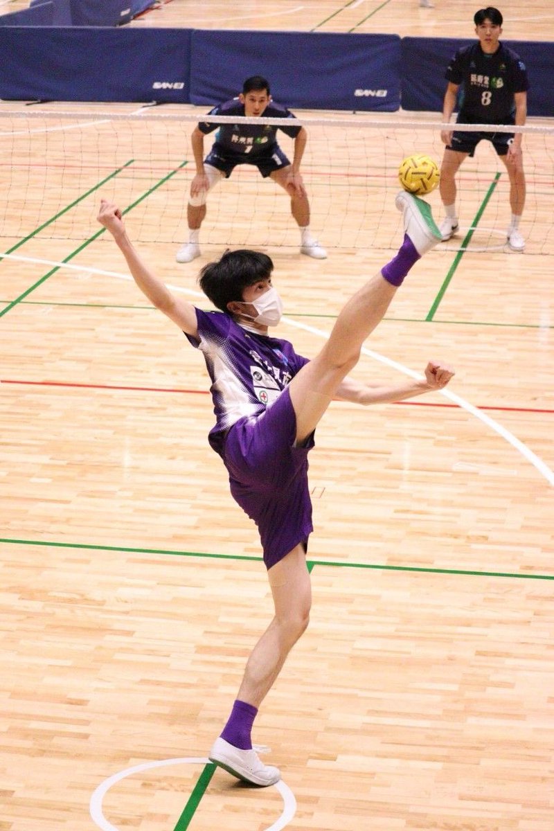 ut_sepak_takraw's tweet photo. 弊クラブ出身の湯淺隼選手(サーバー)と加藤圭悟選手(アタッカー)が、2023年度前期強化指定選手に選出されました！
強化指定選手は日本代表として世界大会などに派遣される選手で、弊団体からは初の快挙です！
また、弊団体所属の田中徹(トサー)が男子U-21強化指定選手に選出されました！
photo by 875 https://t.co/3D6sK7GdNC