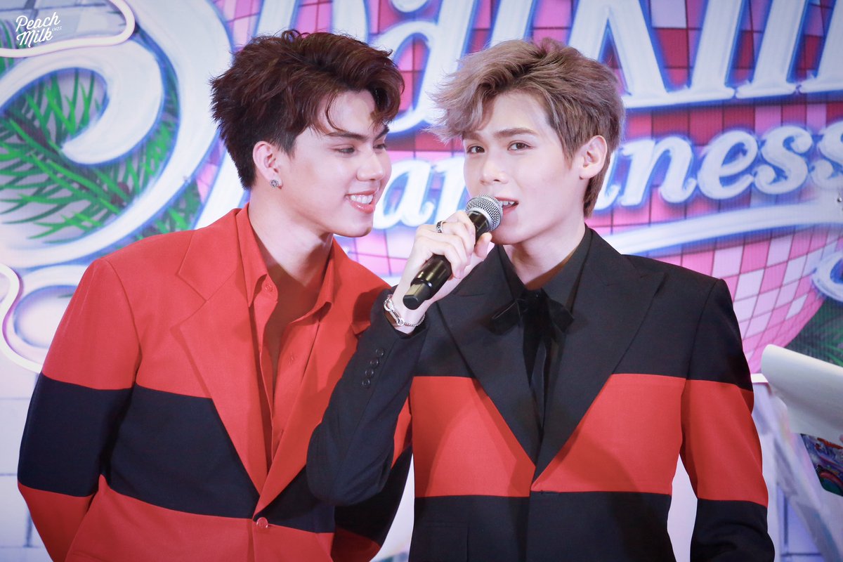 PeachMilk0125's tweet photo. 🤭🤭🤭
@fort_fts @peatwasu 

#MBKCenterSparklingHappinessxFortPeat #BabyFeat https://t.co/qxBw42qSsm
