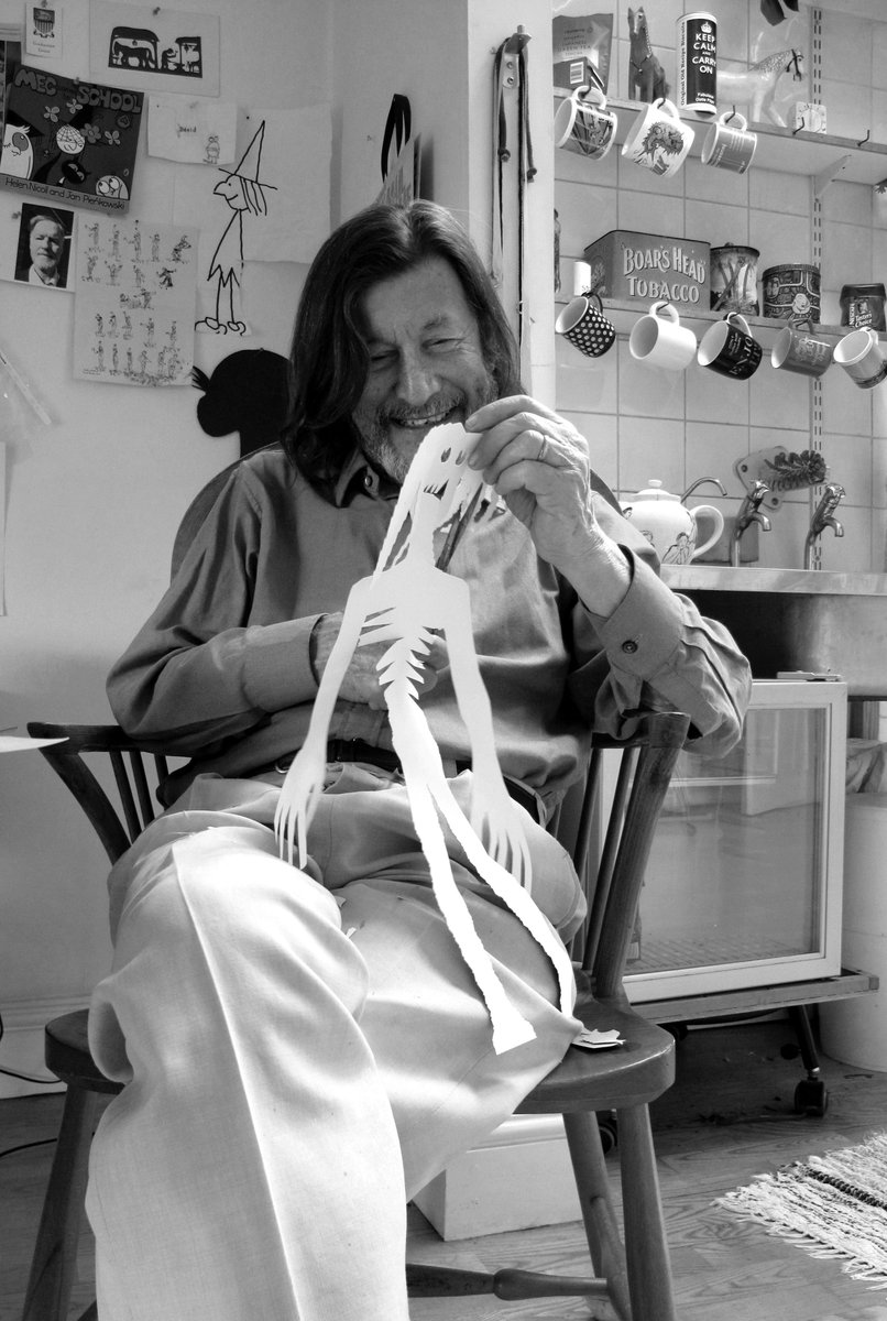 kidslitfest's tweet photo. As we wrap up 2022, we remember with so much love Barnes's beloved #JanPienkowski and the late, great @ShirleyHughes_ #DavidMcKee #RaymondBriggs & #MarcusSedgwick. Our world is a little less magical without them but their work is for all of us. Forever🙏 https://t.co/KyPP9XbSuB