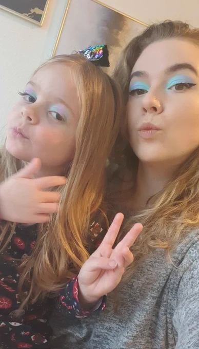 Niece and auntie matching for new years  
