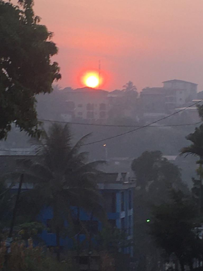 RevMbiwanDaniel's tweet photo. Good Morning Dear One. On this Last Day of the Year, Take One last Look at the Sunrise in Tropicana, Yaounde this Morning- 31/12/2022 - Remember the Faithfullness of the Lord then Rejoice and Praise His Name. *Psalms 113:3, Lam. 3:22 - 23*   (Foto - Courtesy, Rose MBIWAN) https://t.co/X3ku26Omng