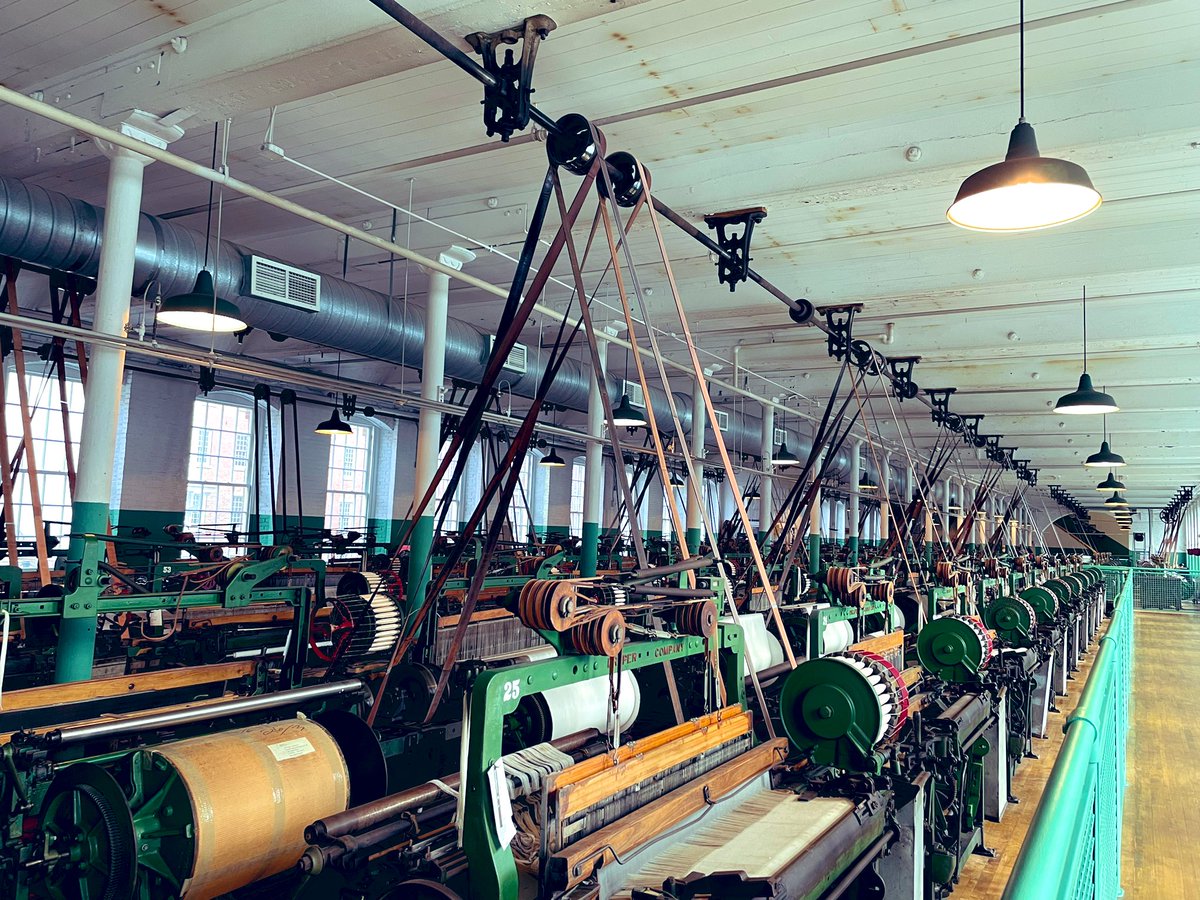 lmpoplin1's tweet image. In book one, Penn worked as a newsboy (and a pickpocket). In book two Penn works for a telegraph (sort of). Does anyone want to guess where she’ll be working in book three?? #Fatechanger