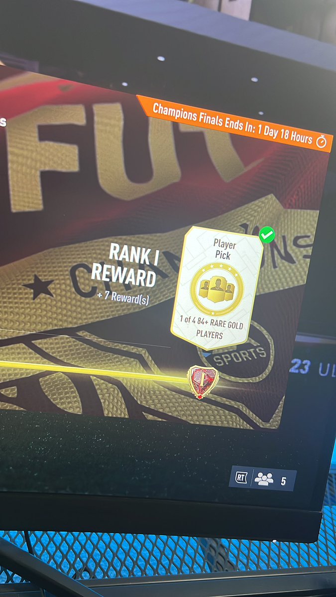 got my first rank 1 rewards 19-0!!! lets get that 20-0! #eliteplayer #fut #futelite #futchamps