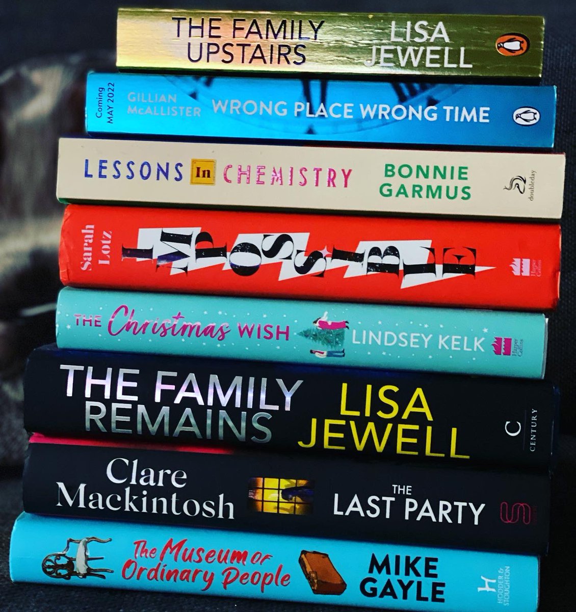 shonaholmes23's tweet photo. So finding my #toptenbooks of the year was harder than I thought, so many brilliant books! #BookTwitter #bookstagram #BooksOfTheYear https://t.co/HirA8OH9hU https://t.co/D3b2J59dBl